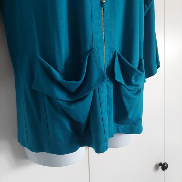 ST.JOHN Turquoise Jersey Zip up  lightweight Jacket cinched waist  Small - Picture 3 of 10